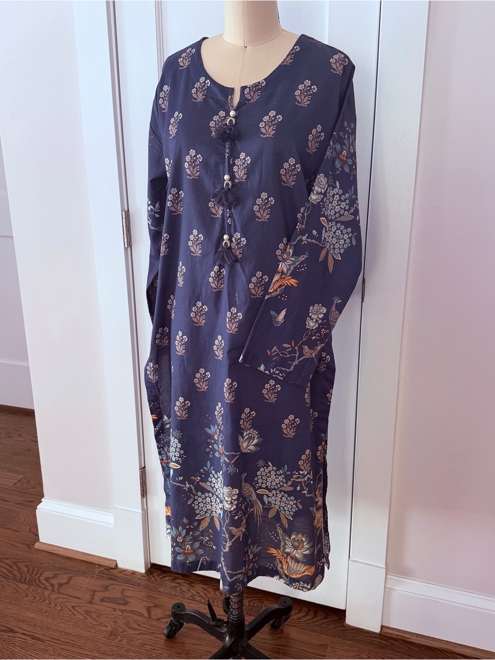 Chinyere Cotton Lawn Navy Floral Kurta NWT